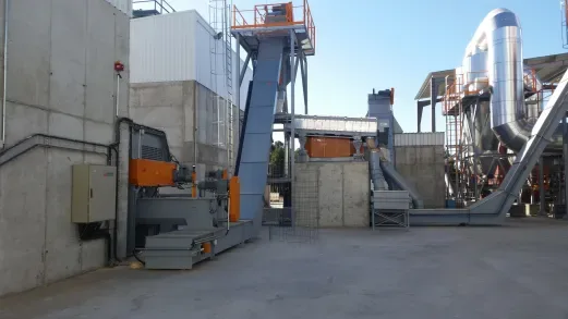 Sistemas de recepción, transporte, almacenamiento y dosificación de sólidos